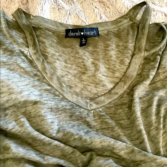 Long Sleeve Tee - Picture 7 of 9